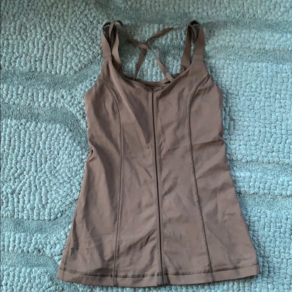 Lululemon black top